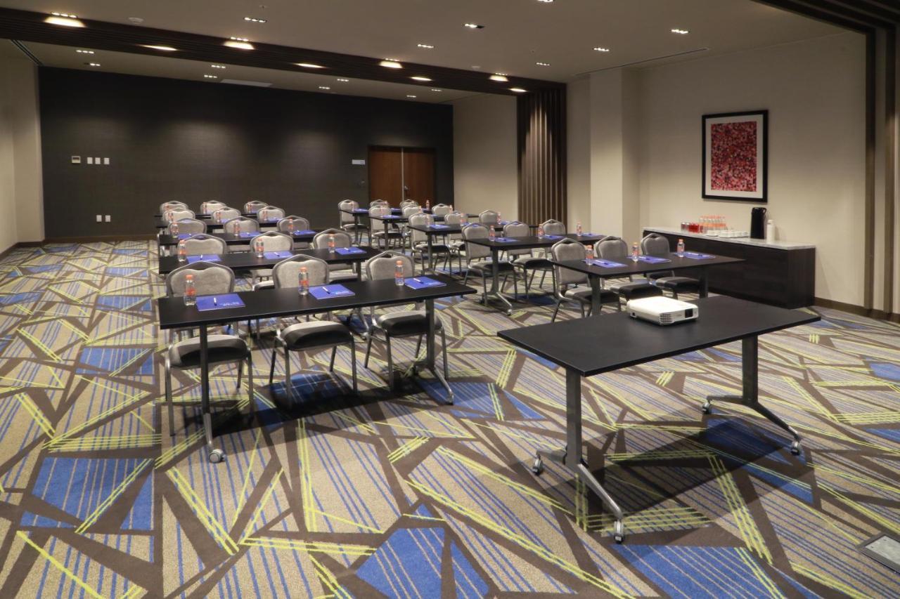 Holiday Inn Express - Monterrey - Fundidora By Ihg Zewnętrze zdjęcie